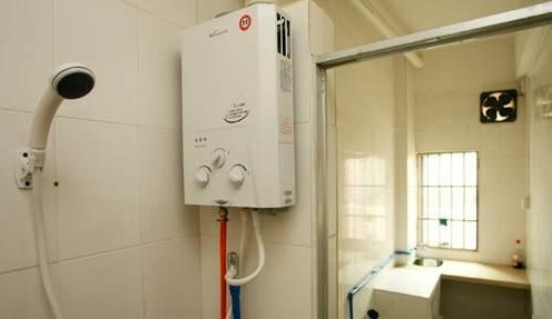 燃气热水器